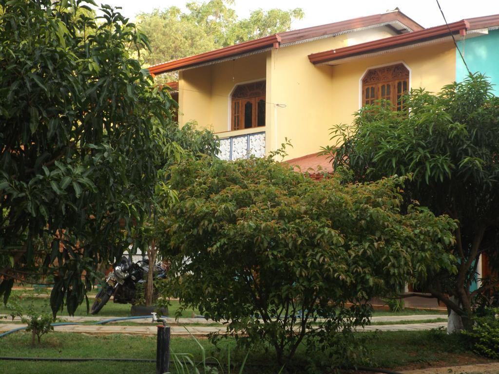 Hotel Iduwara Guest Sigiriya Exterior foto