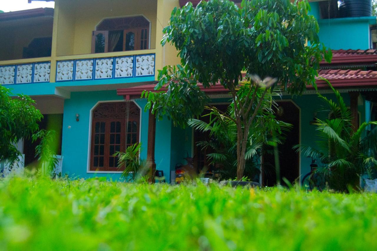 Hotel Iduwara Guest Sigiriya Exterior foto